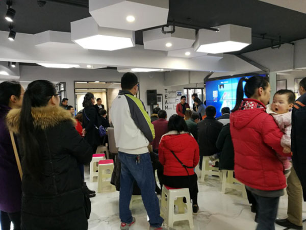 看爱陶若何做好瓷砖新零售 1.7颁布会暨建材互换会圆满进行