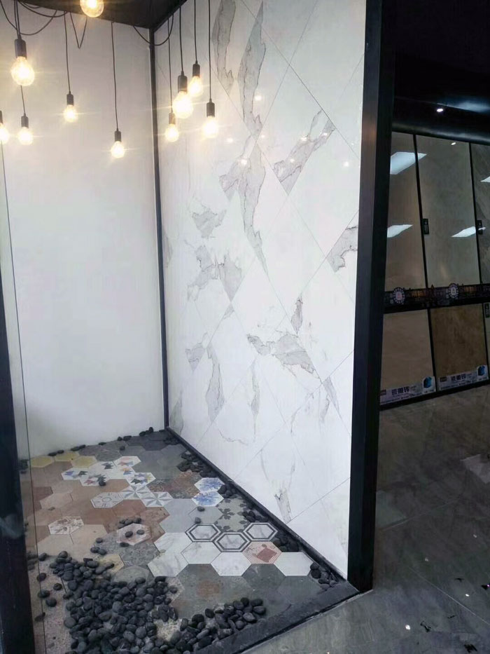 陶瓷一线品牌PP视讯瓷砖澄海店十一开业，好礼、优惠送一向